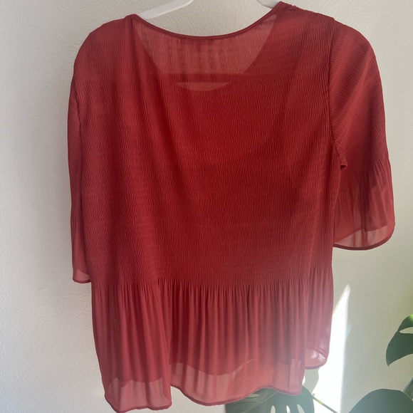 Silky rust colored blouse - Picture 3 of 4